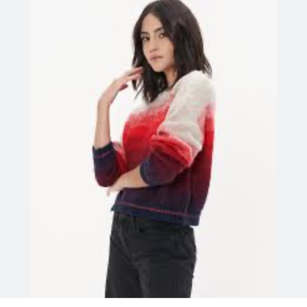 American Eagle knit gradient sweater